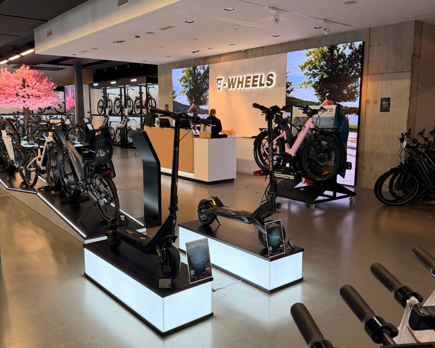 E-Wheels Z&uuml;rich &ndash; Store Wallisellen 1